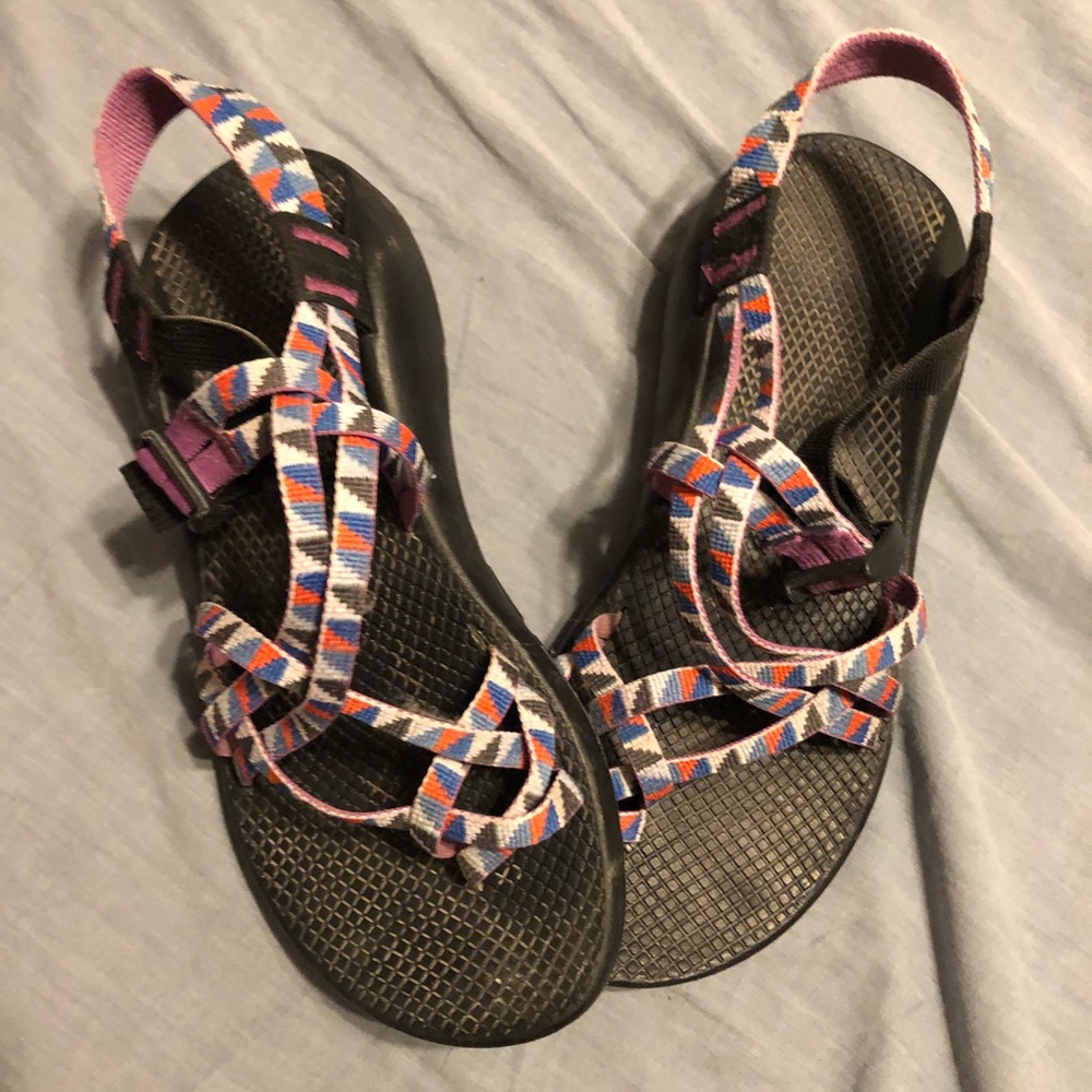 Women’s Chacos Size 9